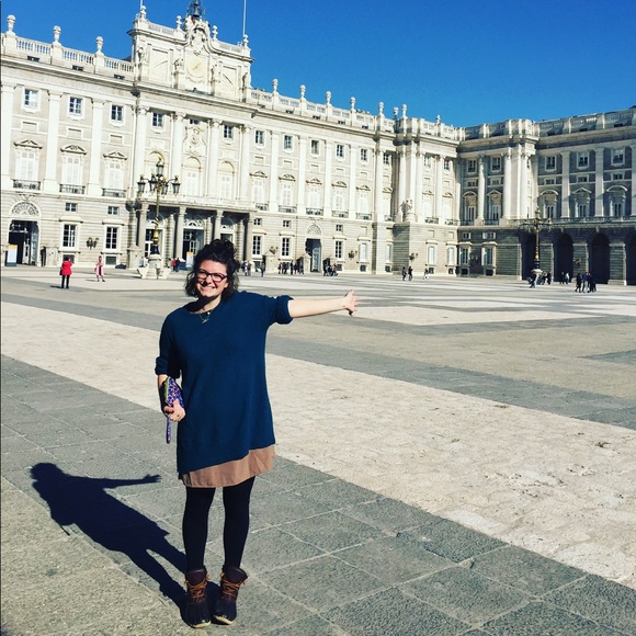 Meet your Posher, Lily! - Picture 2 of 4